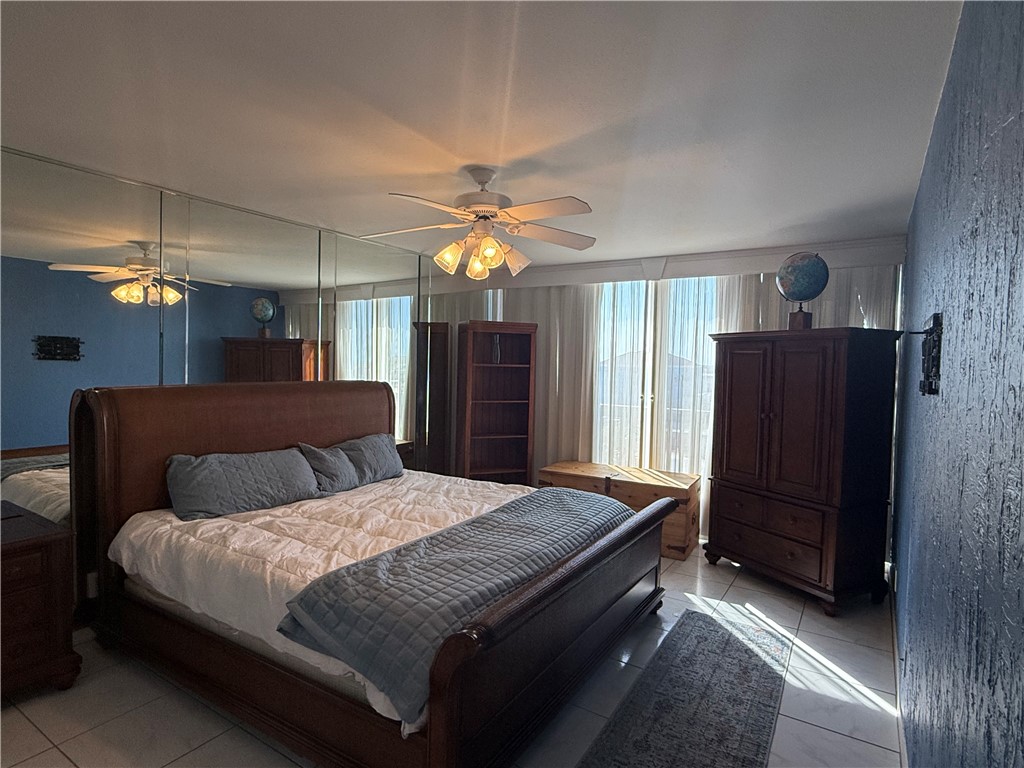 15002 Windward Dr 401 Property Photo 15