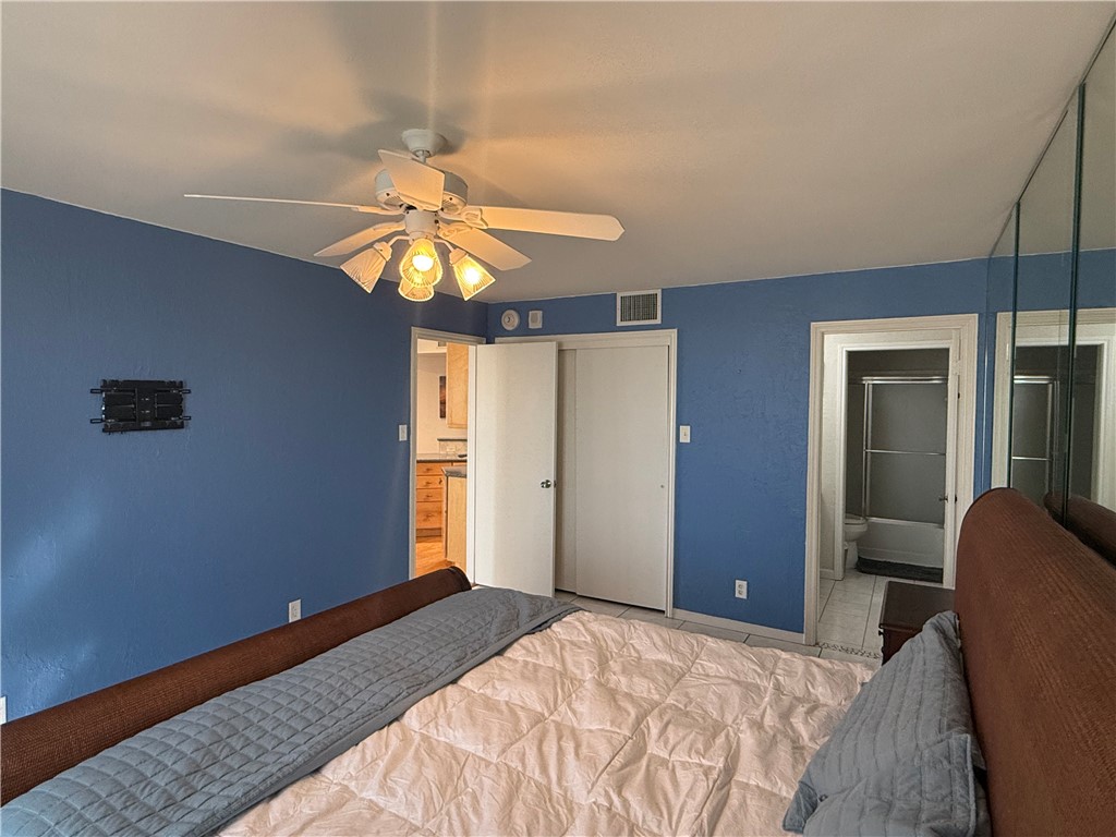 15002 Windward Dr 401 Property Photo 16