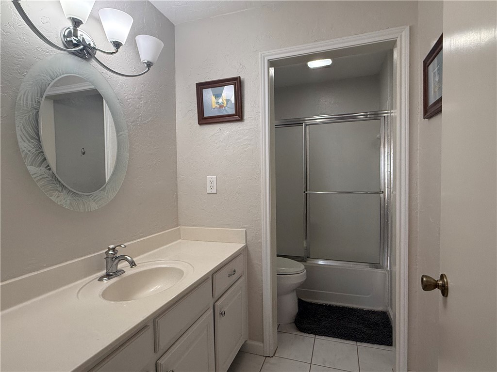 15002 Windward Dr 401 Property Photo 17