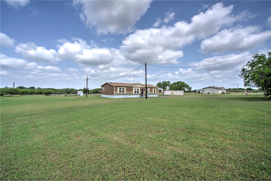 527 Cr-303 Property Photo 3