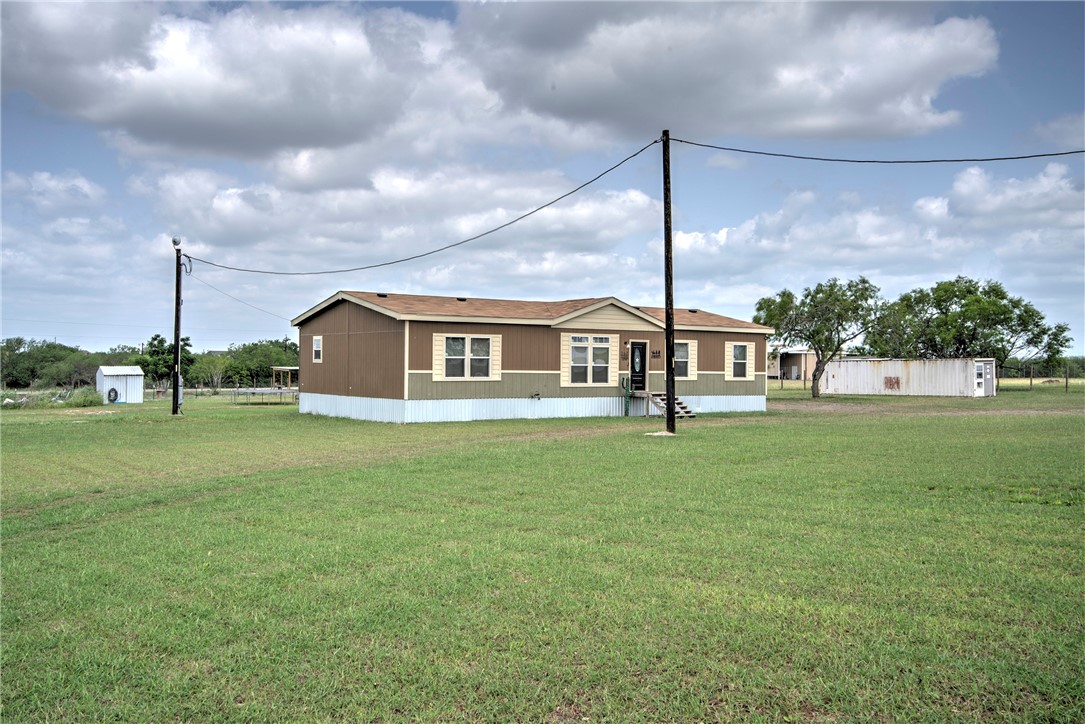527 Cr-303 Property Photo 4
