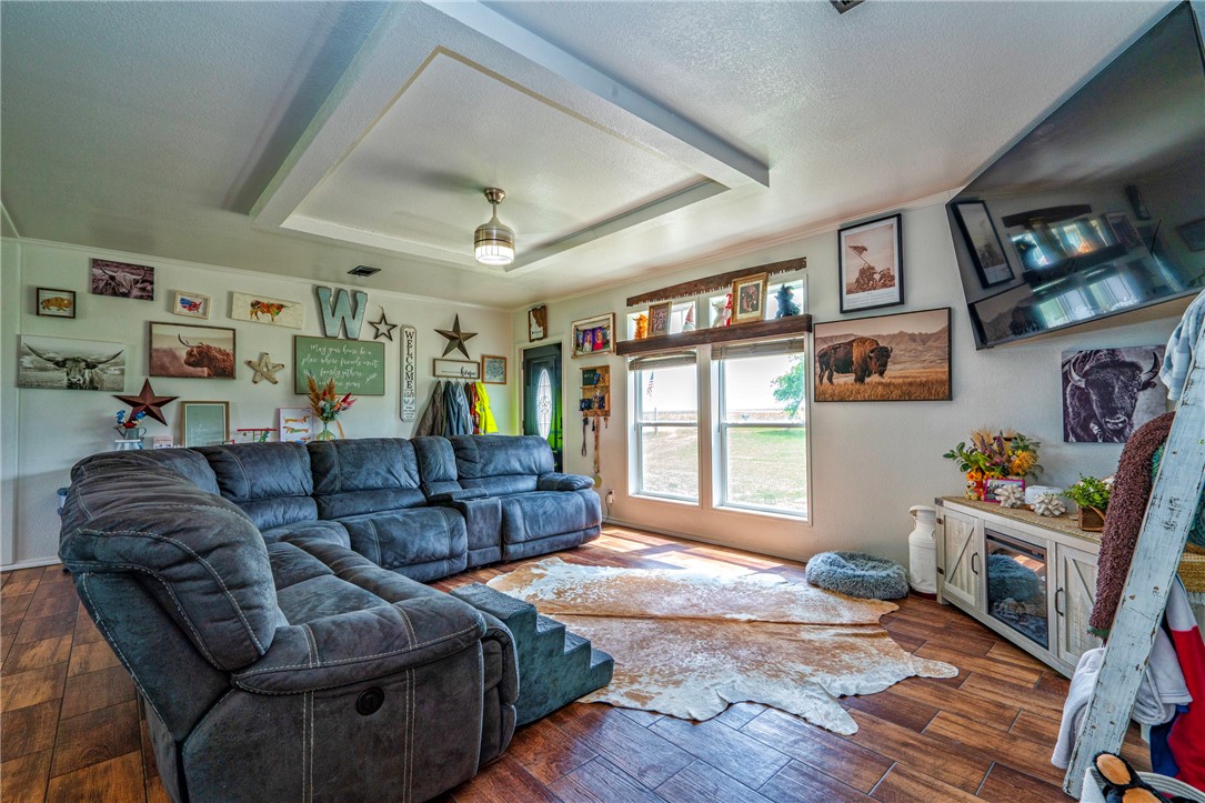 527 Cr-303 Property Photo 8