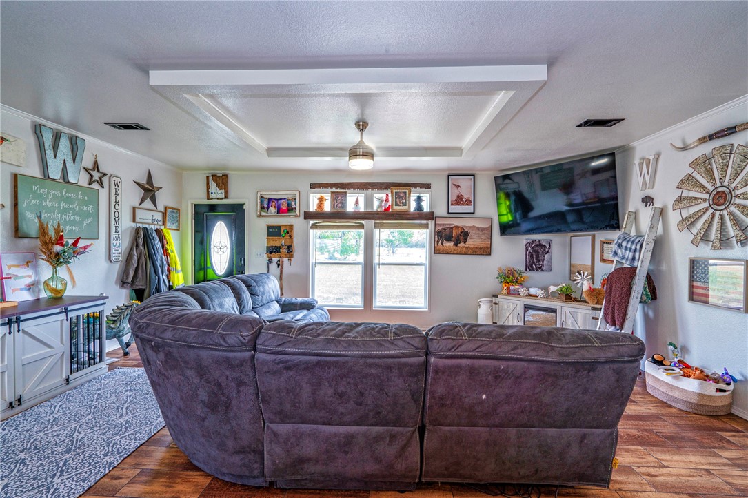 527 Cr-303 Property Photo 9