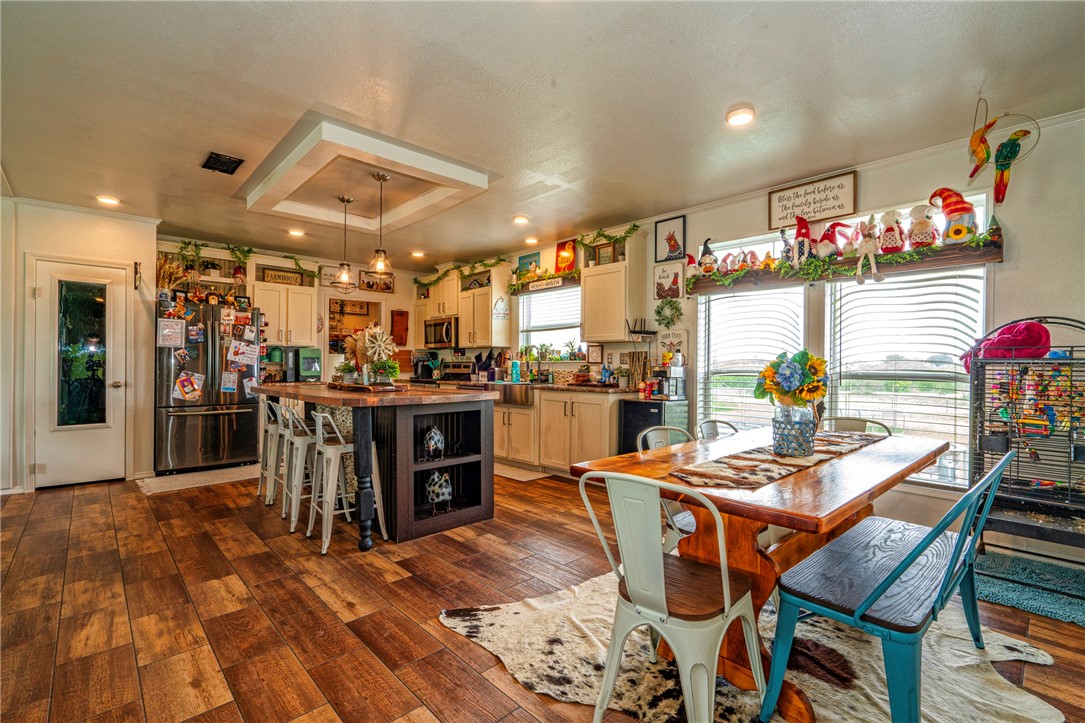 527 Cr-303 Property Photo 10