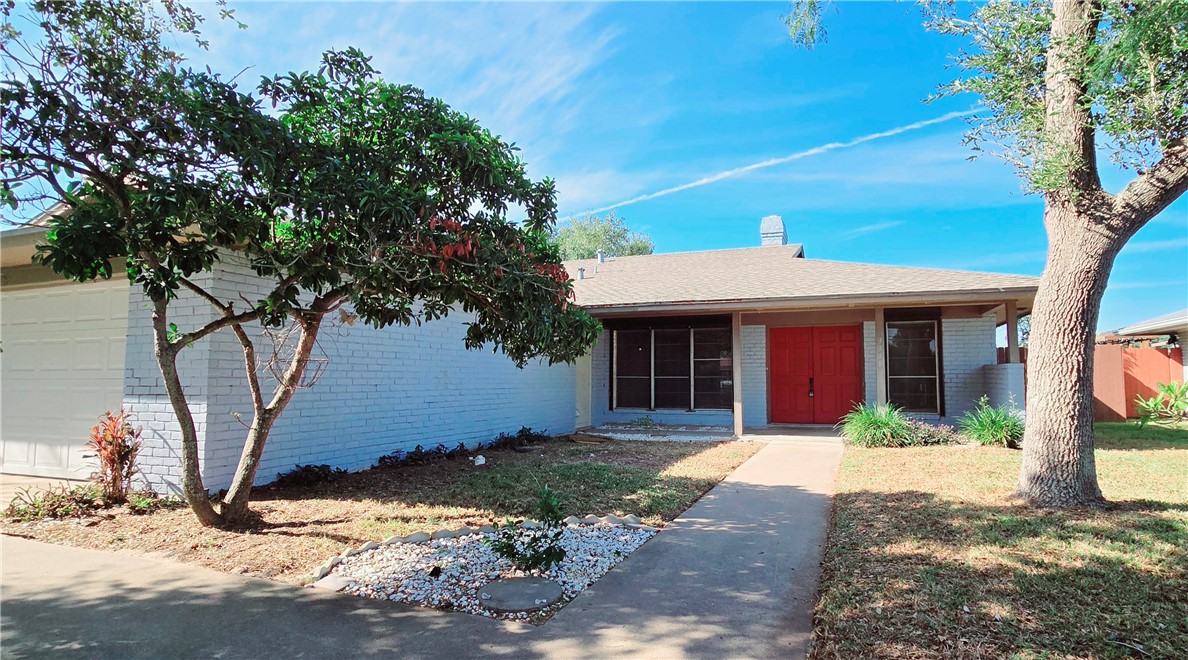 3338 Bali Dr Property Photo