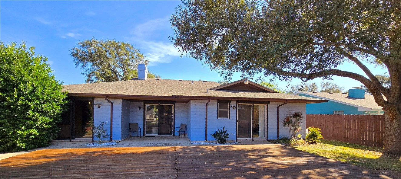 3338 Bali Dr Property Photo 2