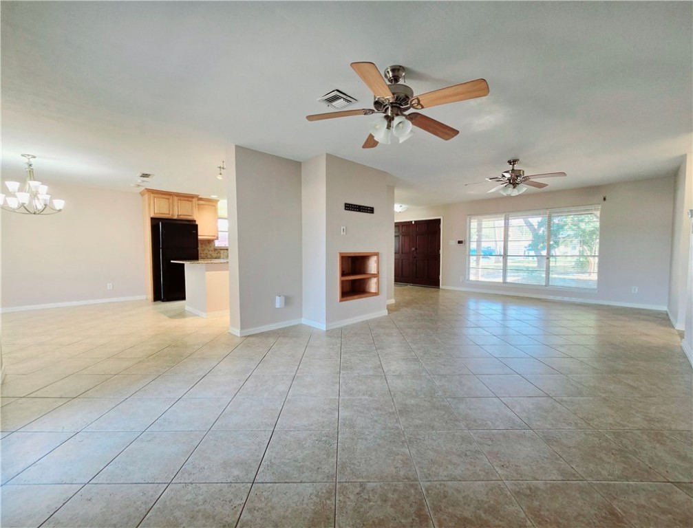 3338 Bali Dr Property Photo 4