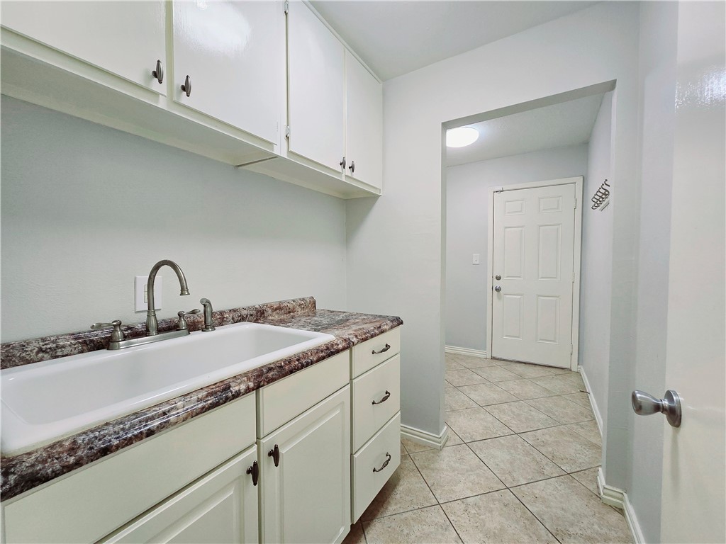 3338 Bali Dr Property Photo 12