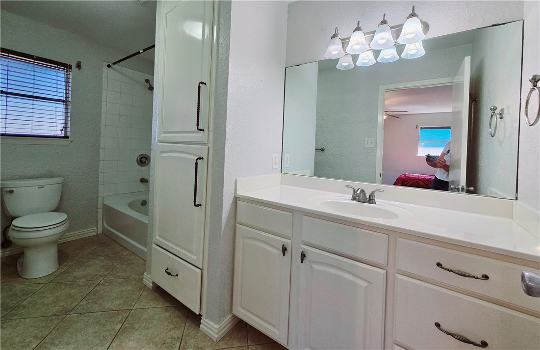 3338 Bali Dr Property Photo 21