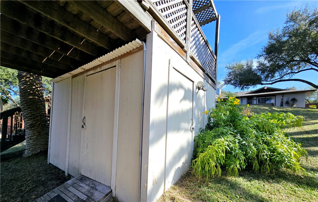 3338 Bali Dr Property Photo 29