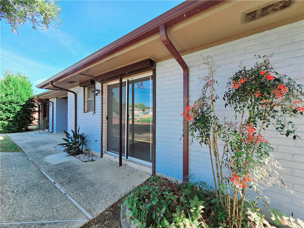 3338 Bali Dr Property Photo 31