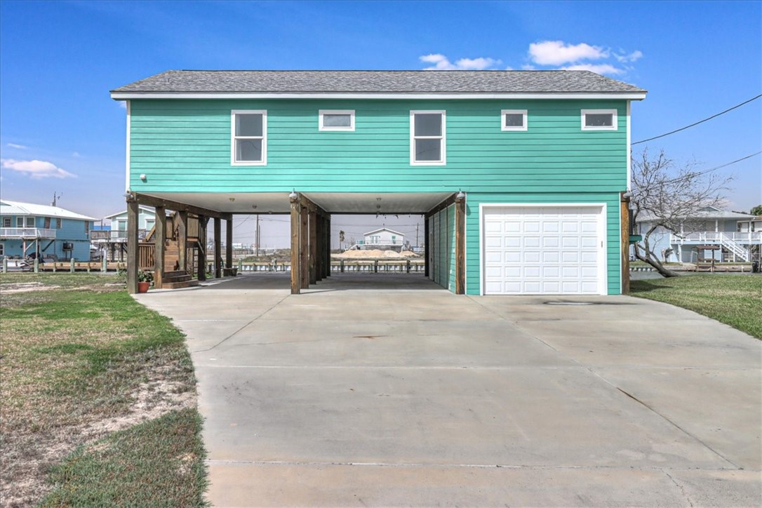 127 Channelview Property Photo 3