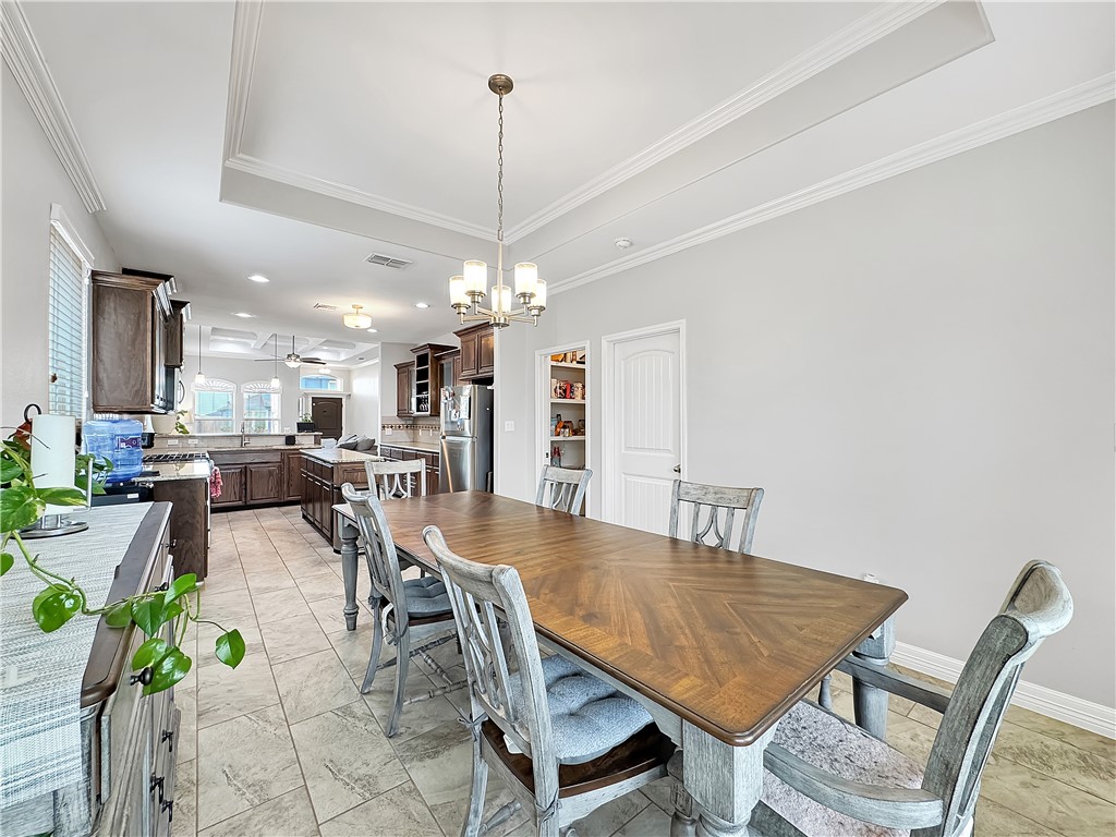 3845 Pennine Way Property Photo 9