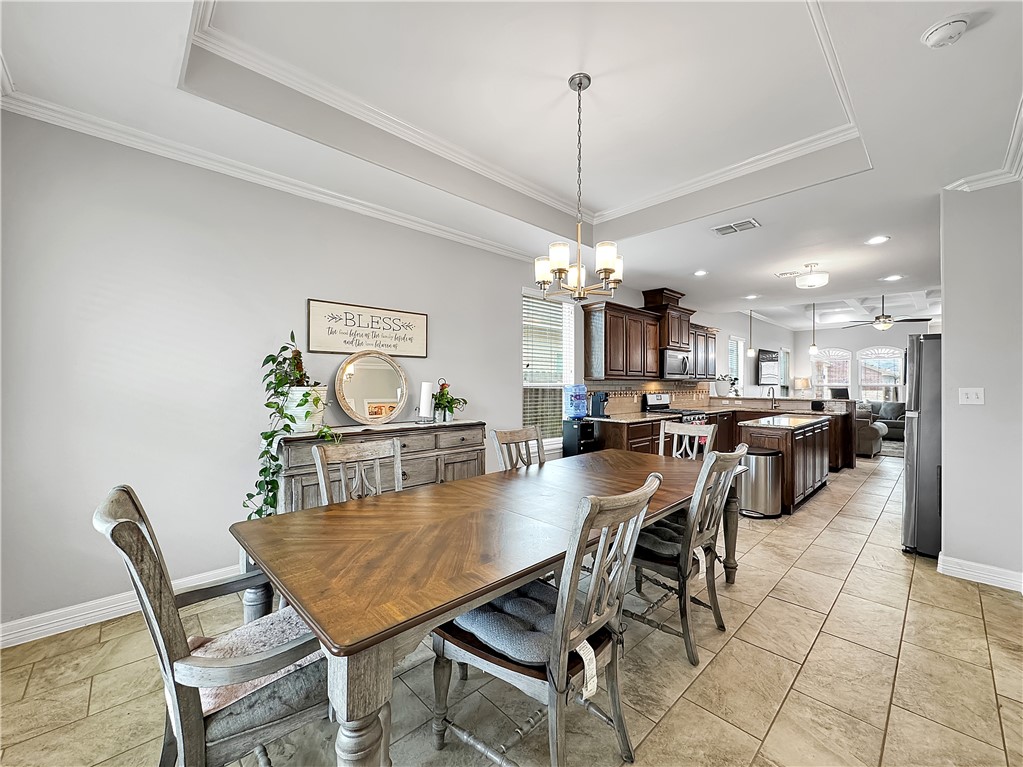 3845 Pennine Way Property Photo 10