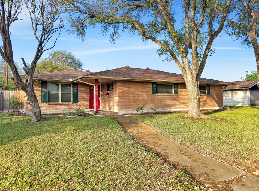 4638 Wilma Dr Property Photo