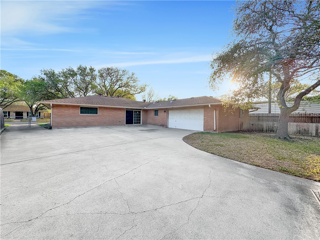 4638 Wilma Dr Property Photo 6