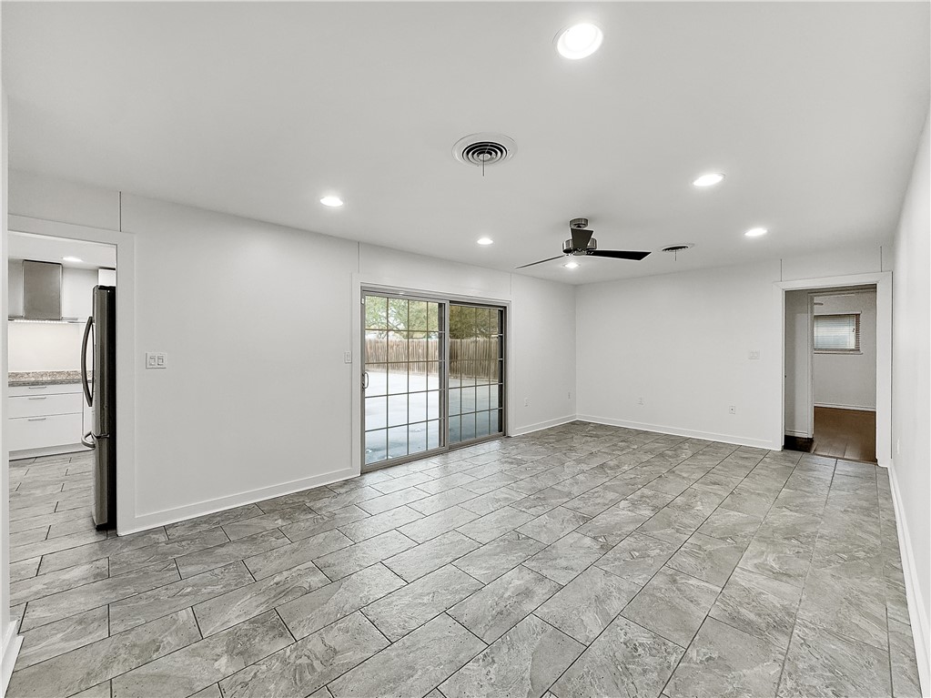 4638 Wilma Dr Property Photo 12