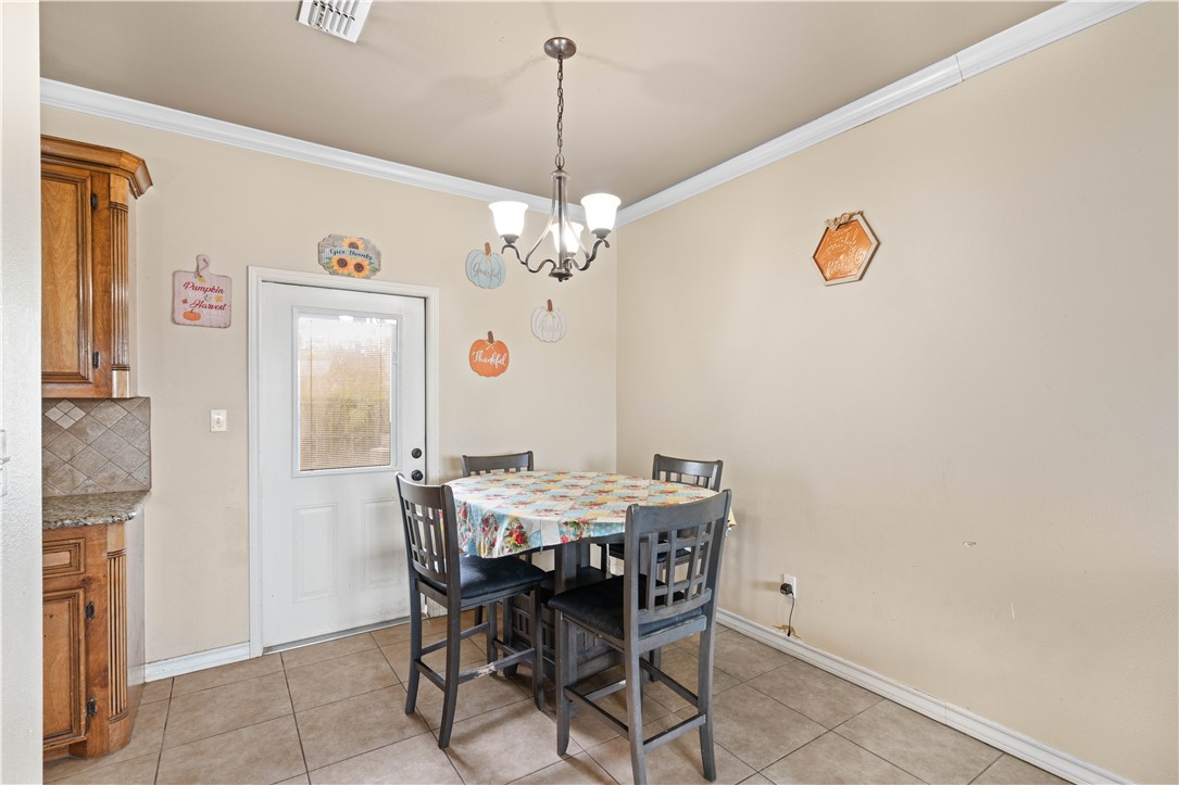 1513 Bay Moon Ct Property Photo 6