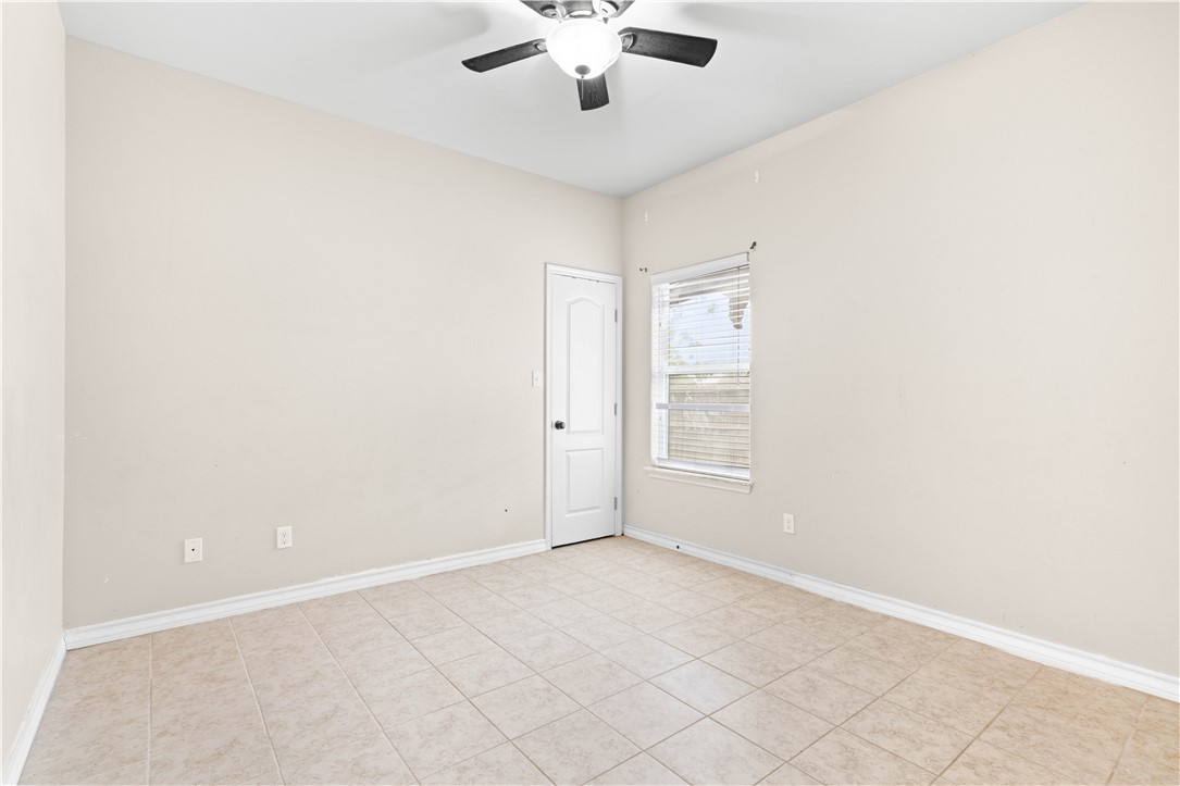 1513 Bay Moon Ct Property Photo 9