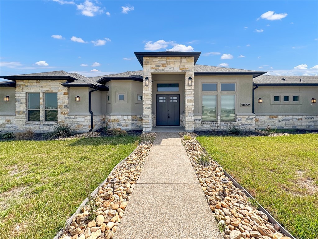 1357 Lion Heart Ct Property Photo 2