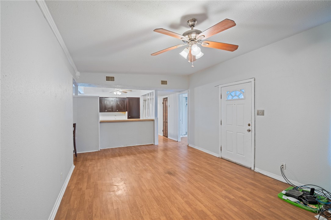 3730 Lincoln St Property Photo 3