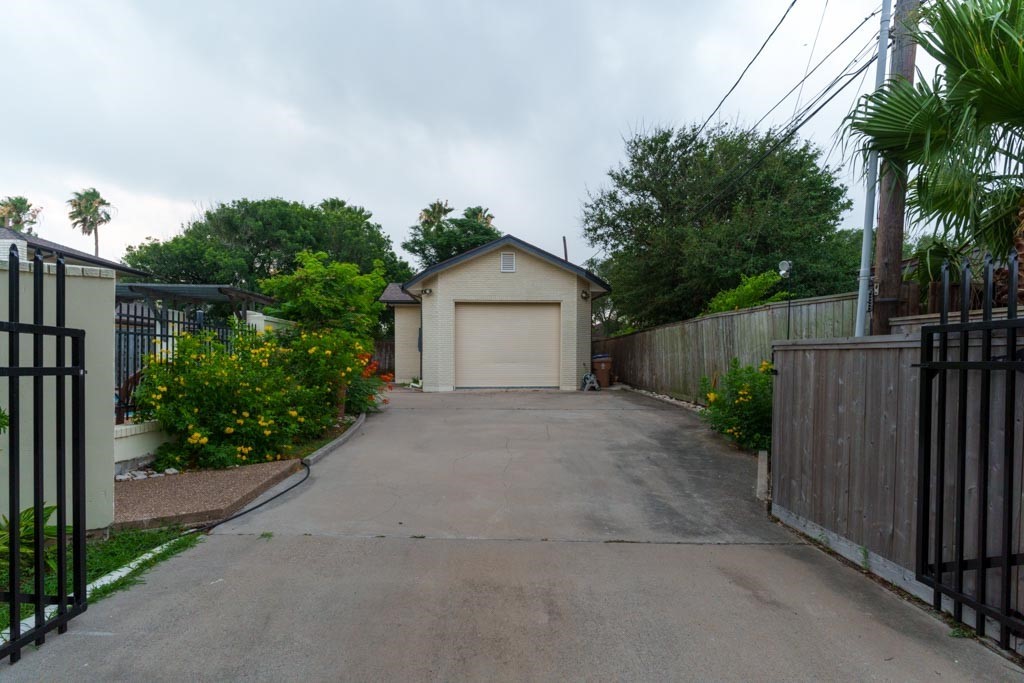 5201 Ocean Dr Property Photo 31