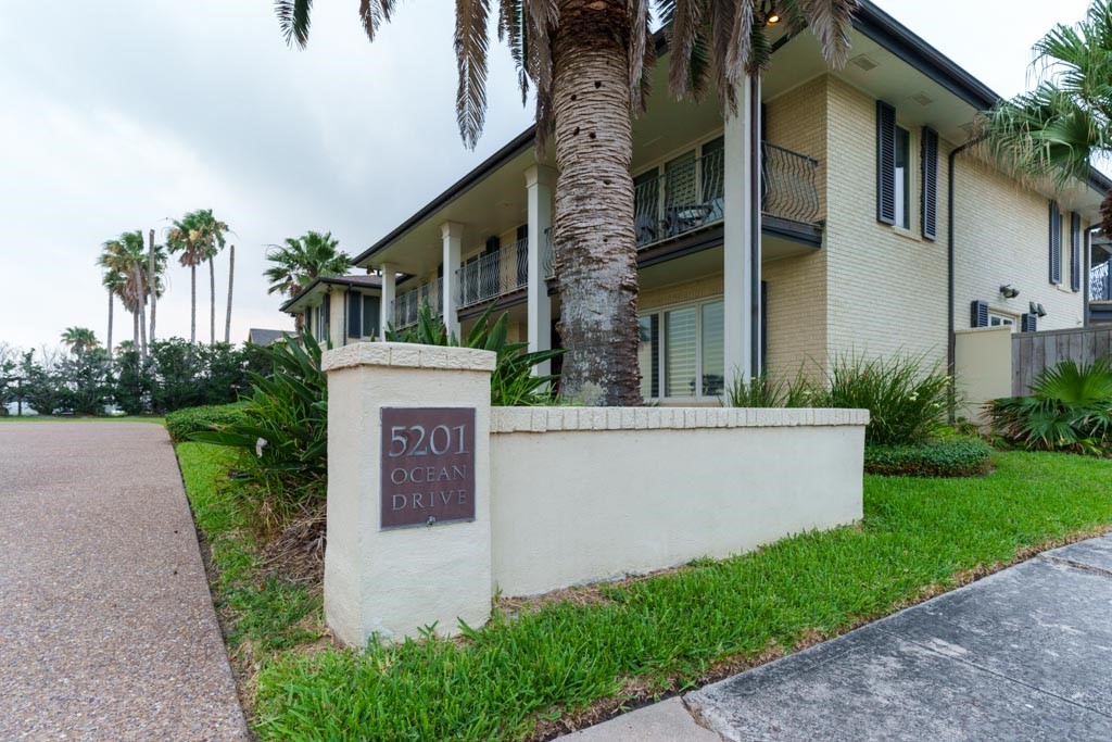 5201 Ocean Dr Property Photo 34