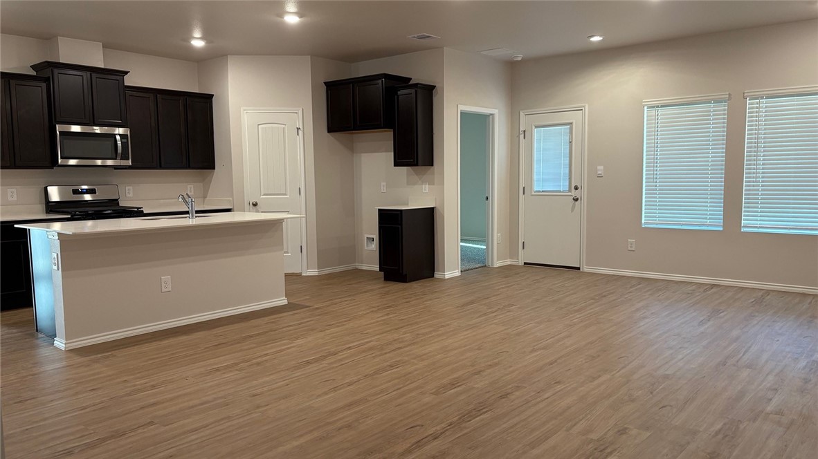 7933 Salais Dr Property Photo 3
