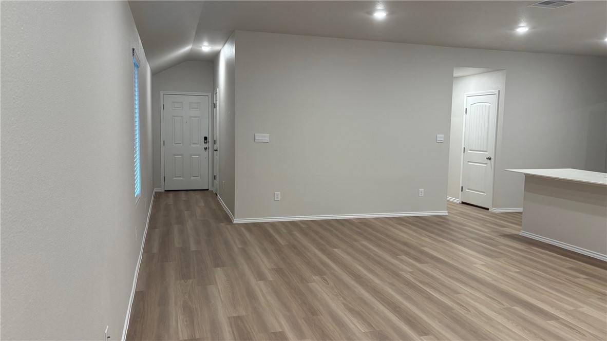 7801 Spiderman Dr Property Photo 9