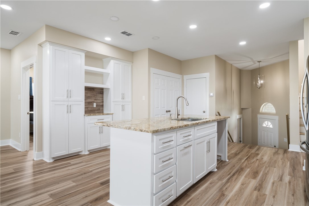 738 Crown Harbor Property Photo 15