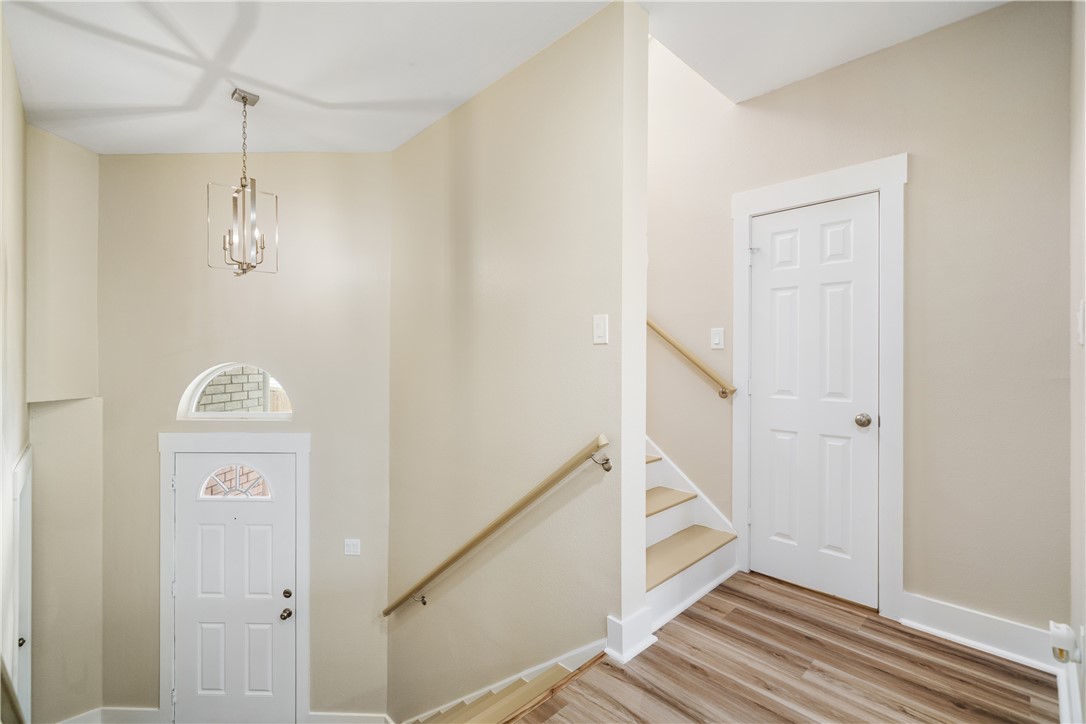 738 Crown Harbor Property Photo 24