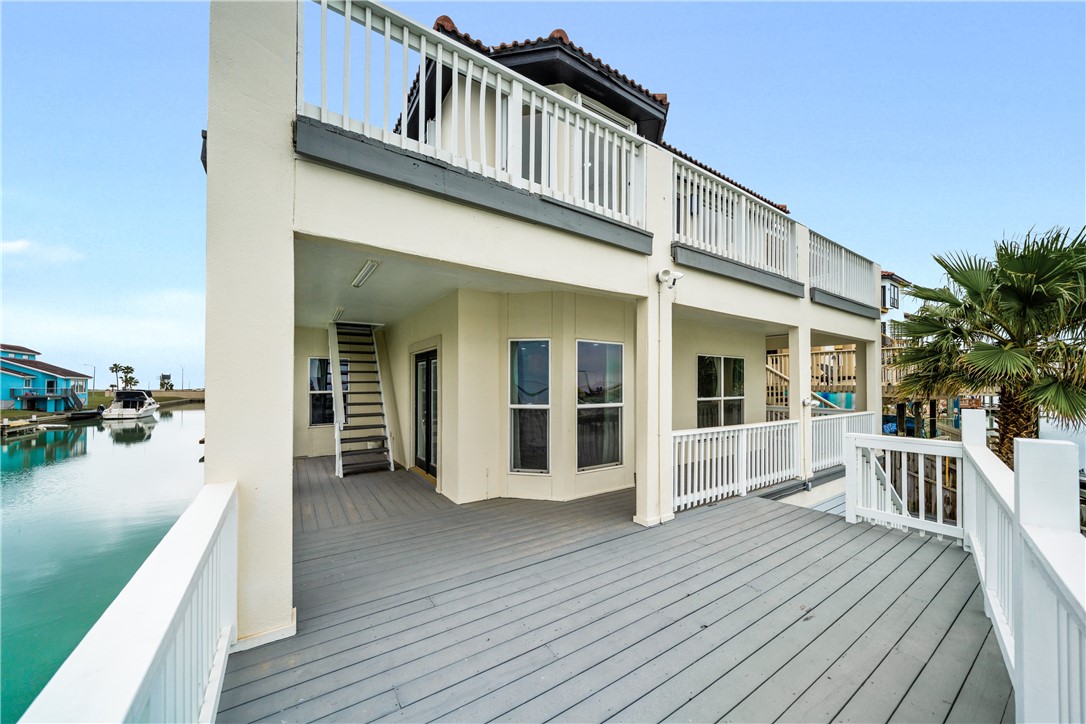 738 Crown Harbor Property Photo 32