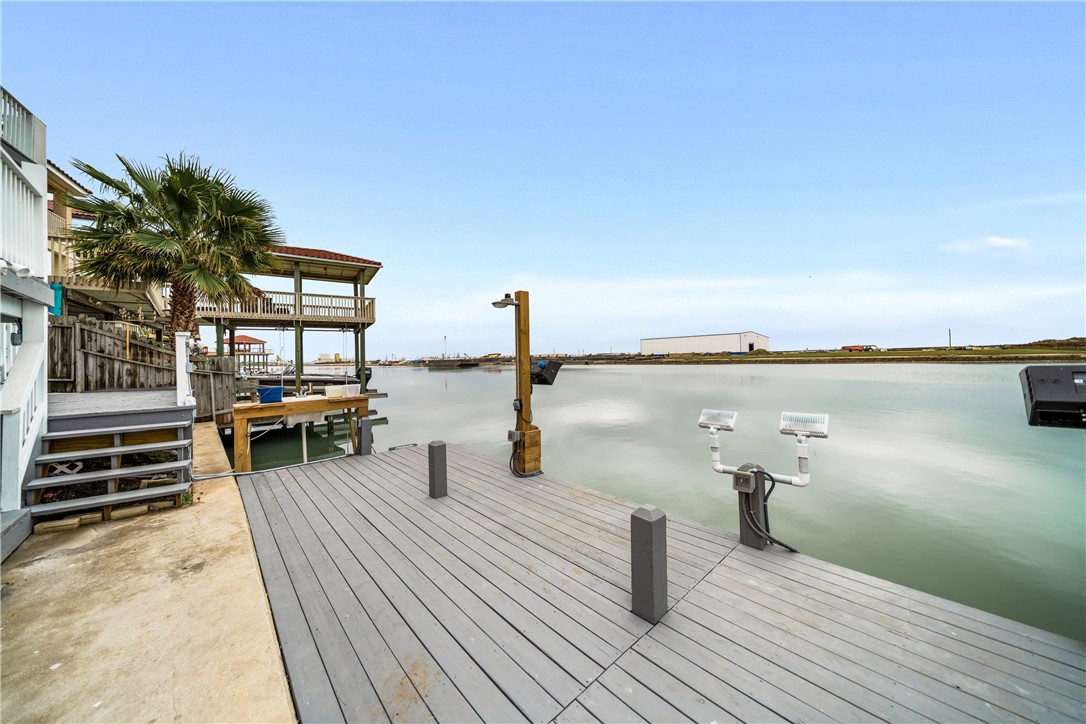 738 Crown Harbor Property Photo 35