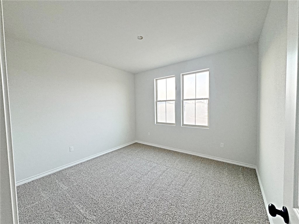 9502 Spanish Oak Dr Property Photo 9