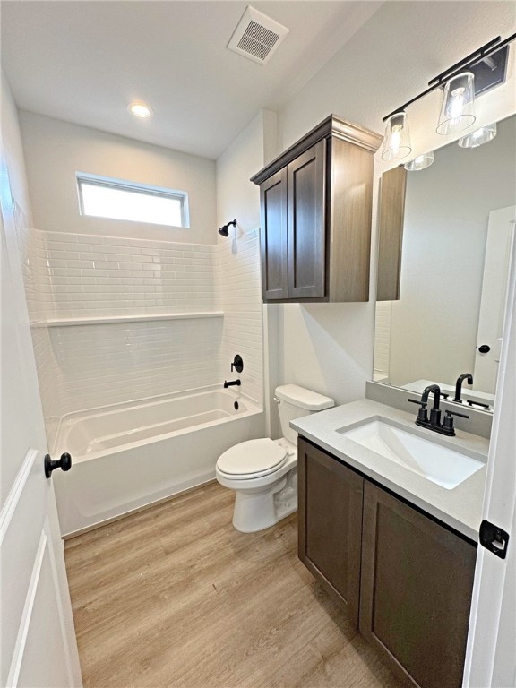 9502 Spanish Oak Dr Property Photo 11