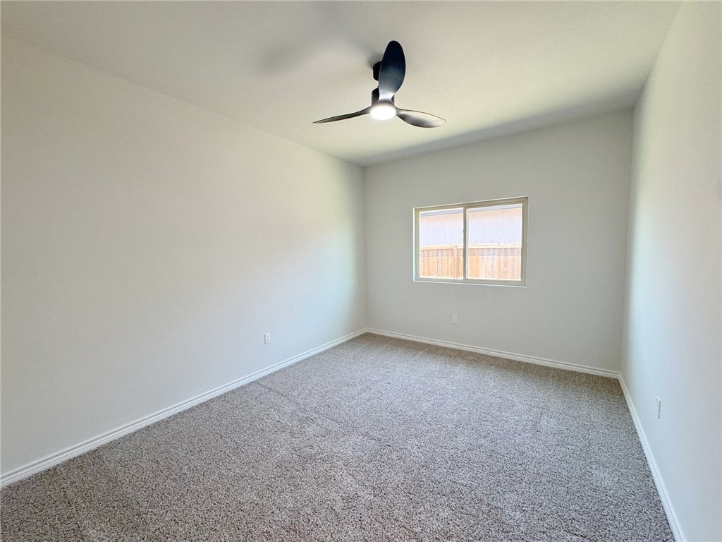9502 Spanish Oak Dr Property Photo 12