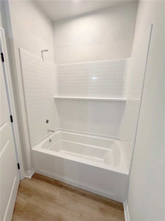 9502 Spanish Oak Dr Property Photo 15