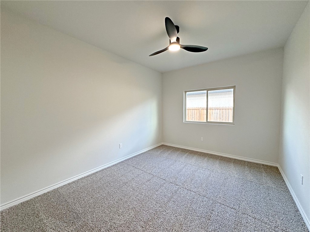 9502 Spanish Oak Dr Property Photo 17