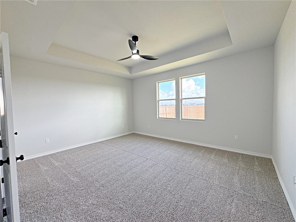 9502 Spanish Oak Dr Property Photo 19