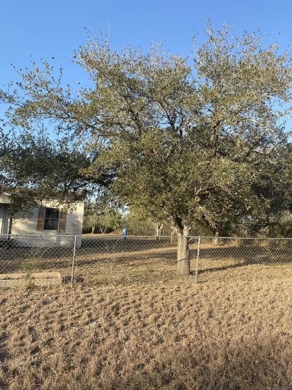 24262 Cr 738 Property Photo 2