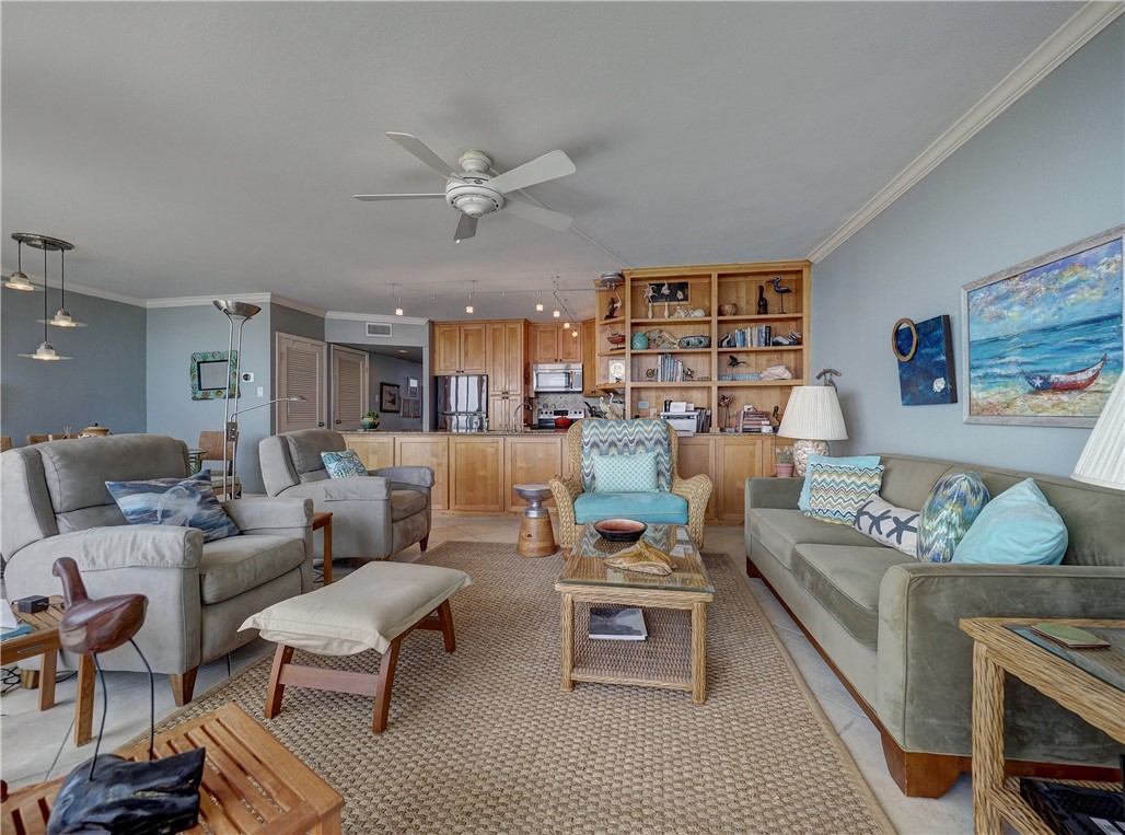6649 Seacomber Dr 408 Property Photo 6