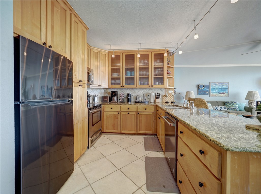 6649 Seacomber Dr 408 Property Photo 11