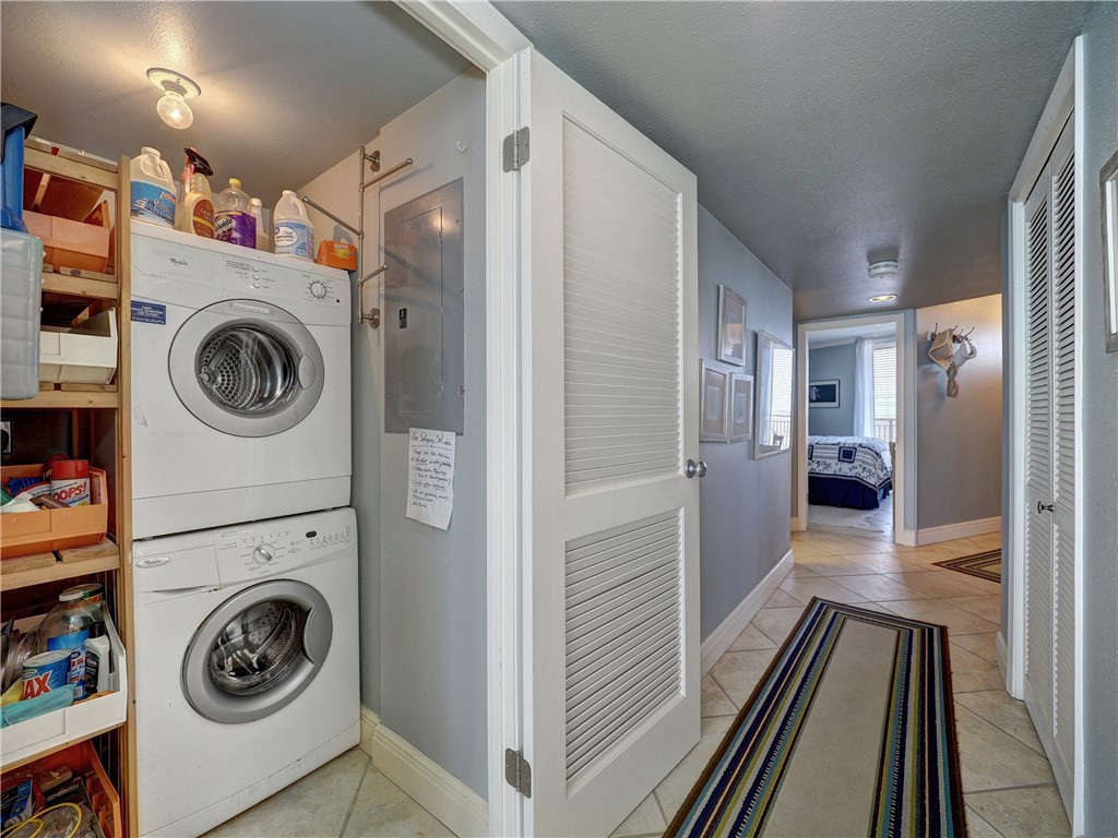 6649 Seacomber Dr 408 Property Photo 26