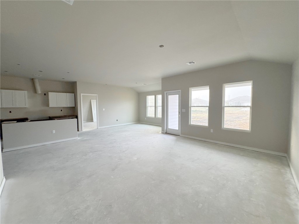 9129 Neena Dr Property Photo 7