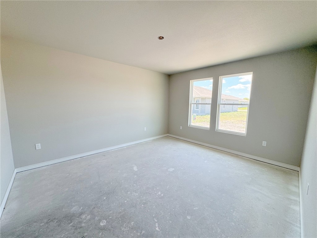 9129 Neena Dr Property Photo 24