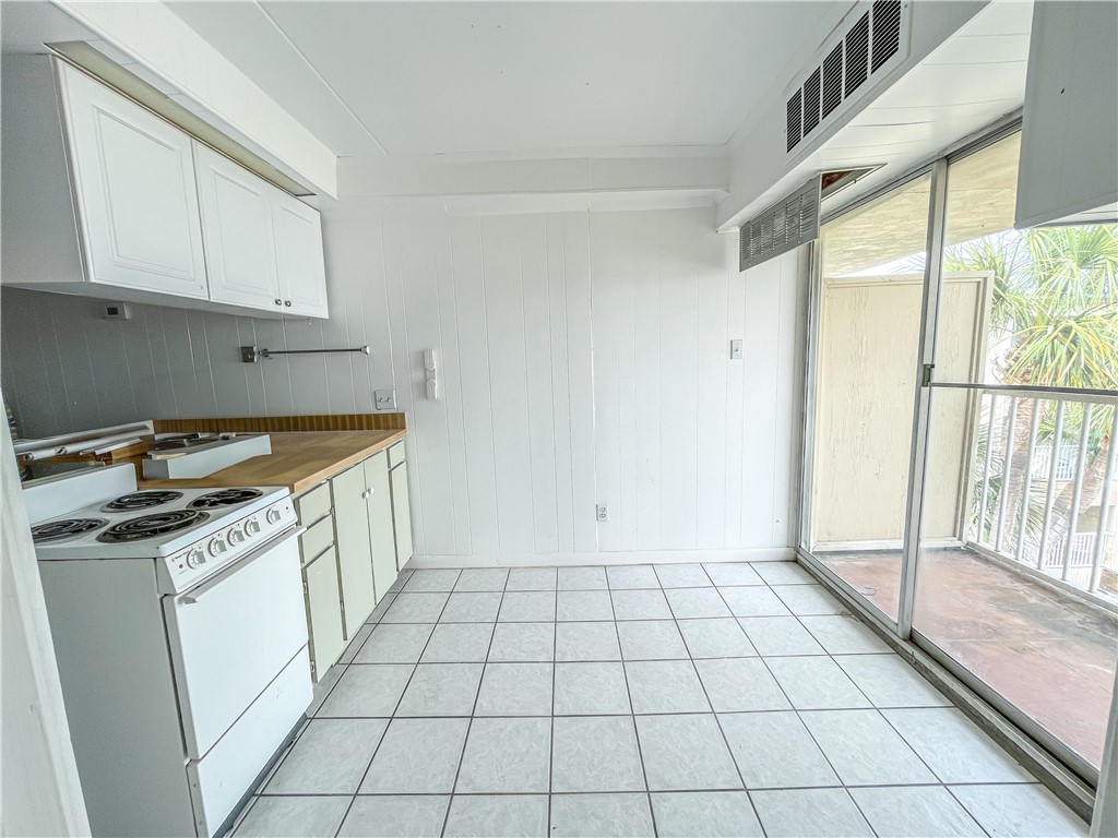 14300 S Padre Island Dr 184 Property Photo 9