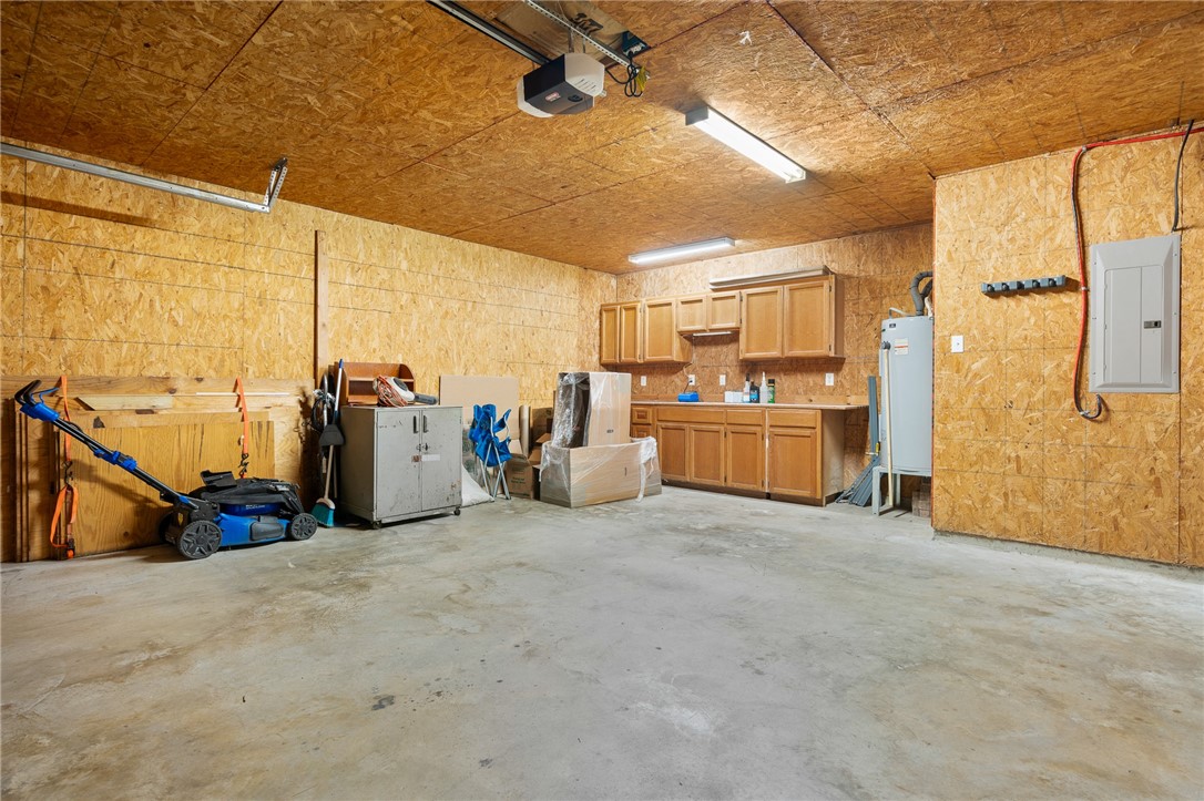 1014 S Rife St Property Photo 25