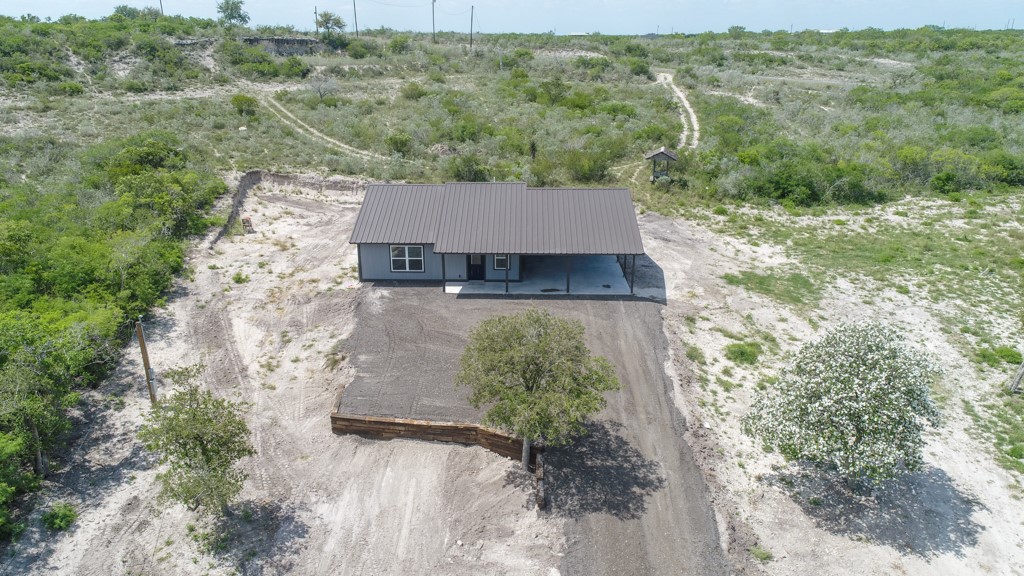 350 Carmel Dr Property Photo