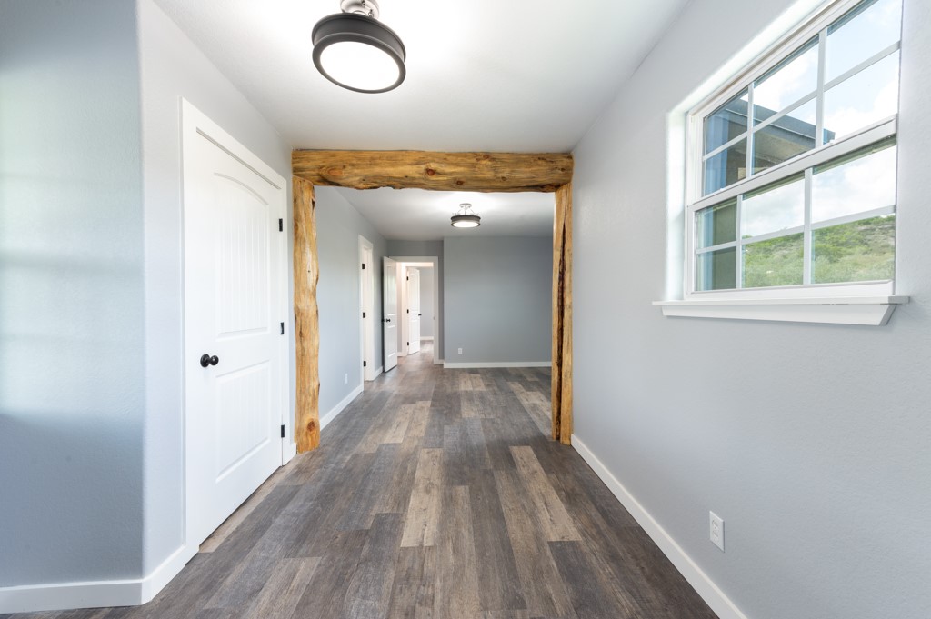 350 Carmel Dr Property Photo 20