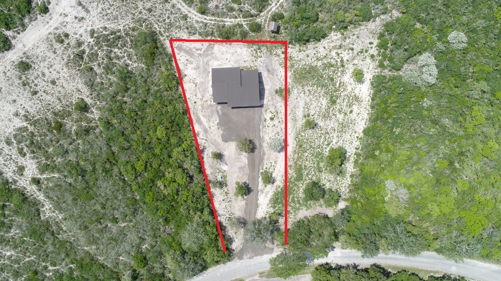 350 Carmel Dr Property Photo 32